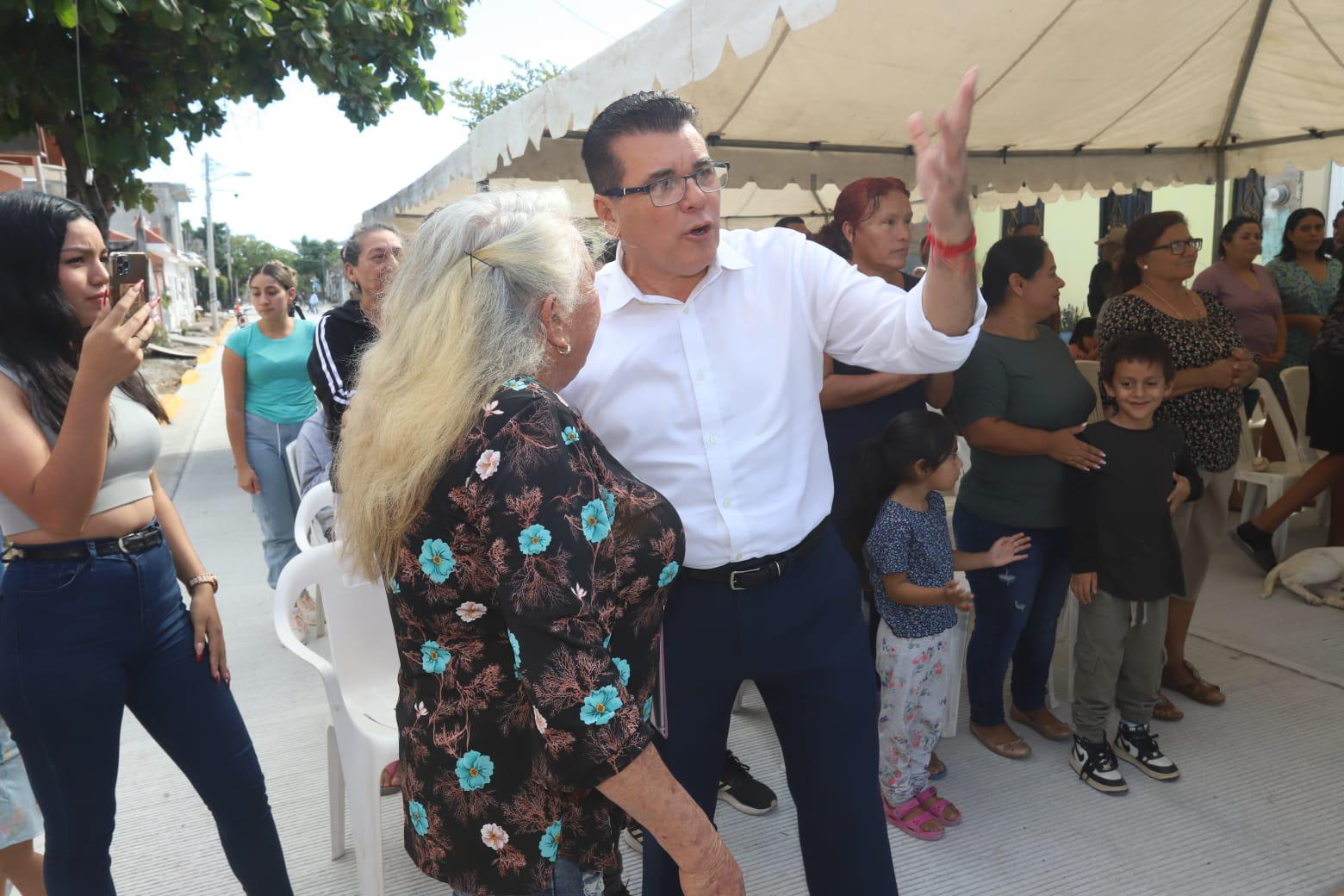 $!Inauguran pavimentación de calle en colonia Libertad de Expresión, en Mazatlán
