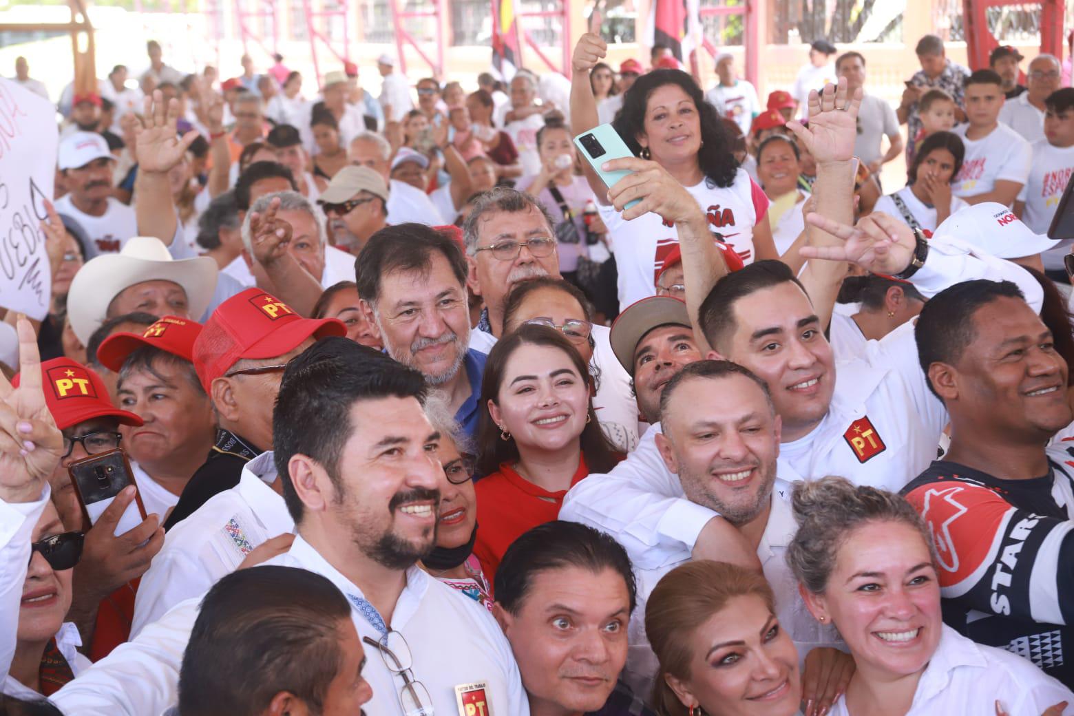 $!El único que puede cambiar la vida de las personas es el pueblo mismo: Fernández Noroña