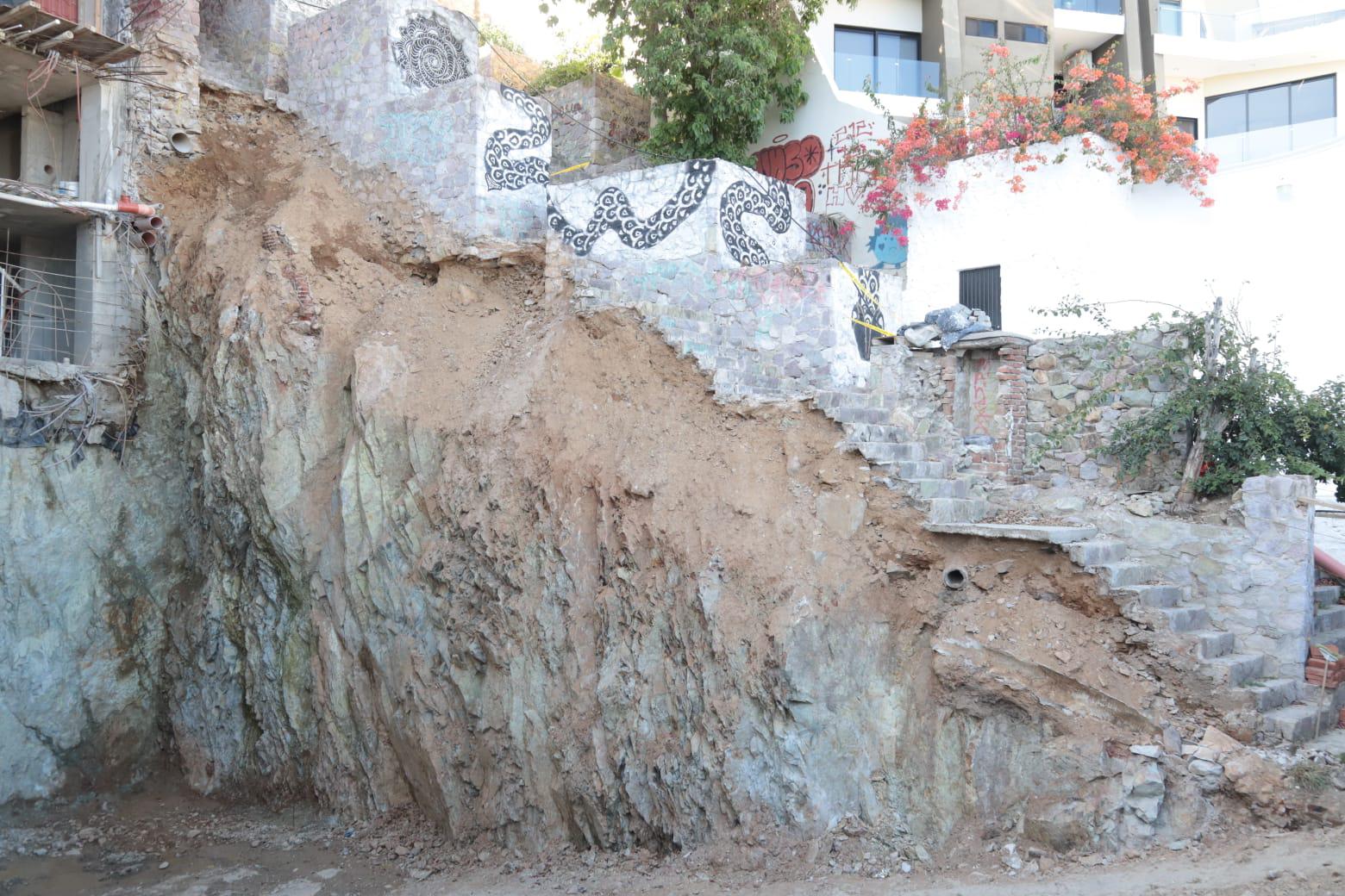 $!Derrumbe del ‘Mirador del Alba’, un golpe al alma histórica de Mazatlán