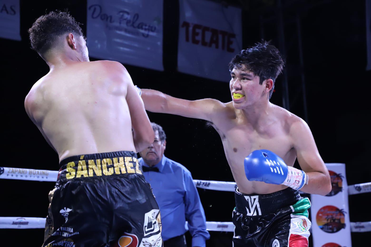 $!‘Veneno’ Aréchiga impone su sello en velada boxística Furia en el Ring