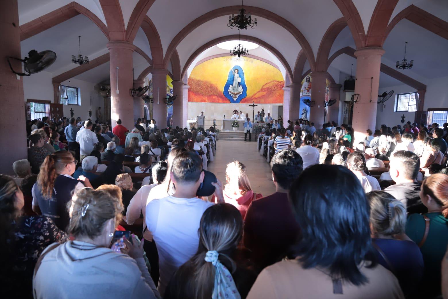$!Reciben con devoción a la Virgen de Nazaret en la parroquia San Juan Apóstol y Evangelista