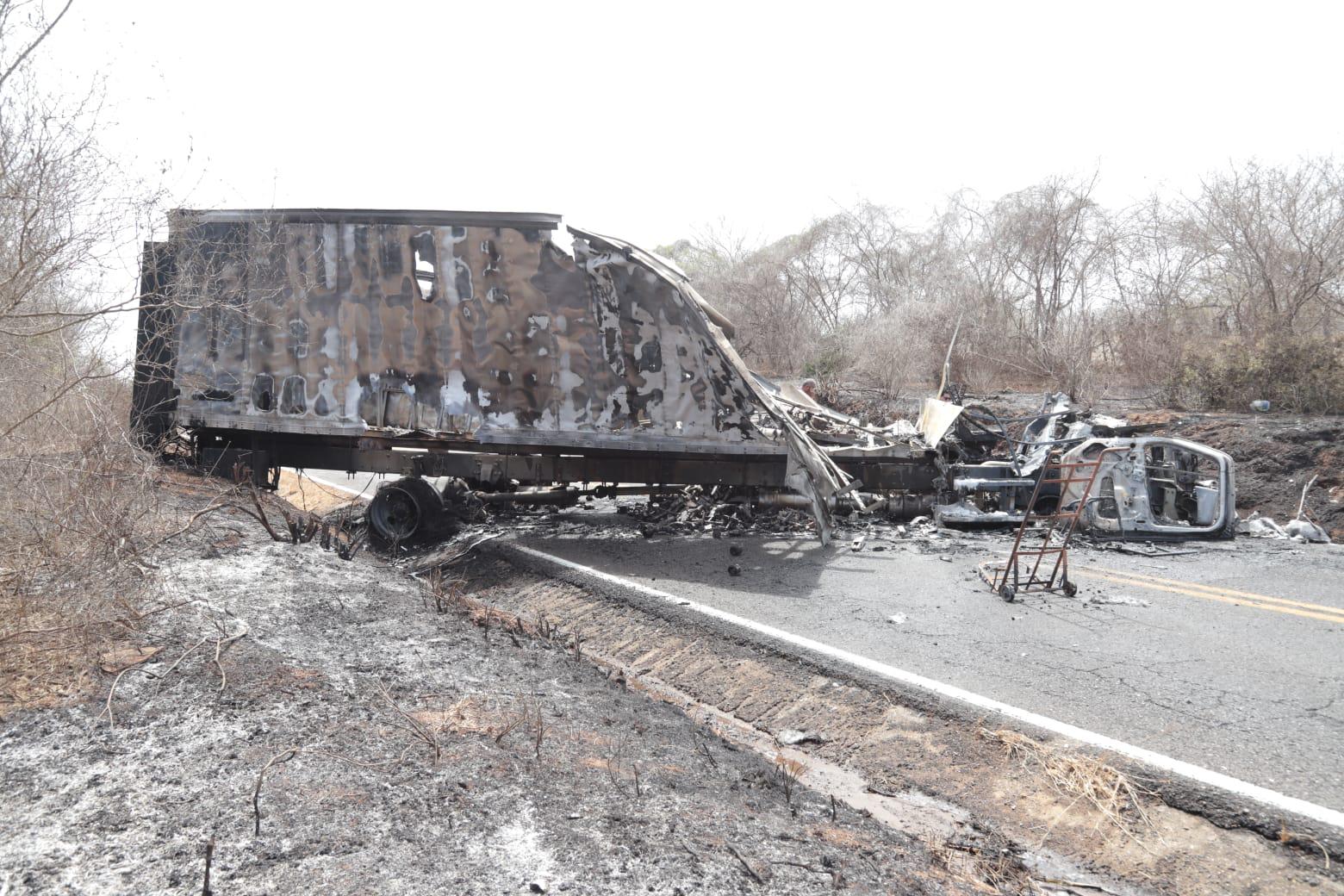 $!Hay movimiento de grupos armados en los alrededores de El Recodo; suspenden corridas de camiones al poblado