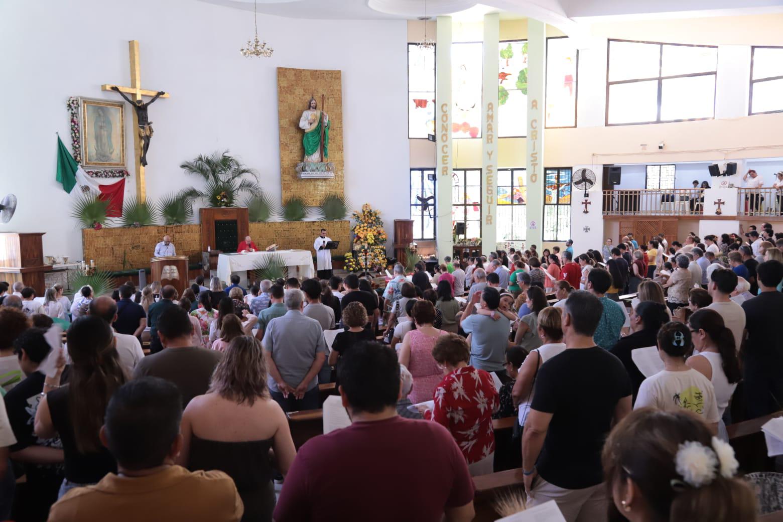 $!Celebra parroquia San Judas Tadeo el Domingo de Ramos con lectura de la ‘Pasión del Señor’