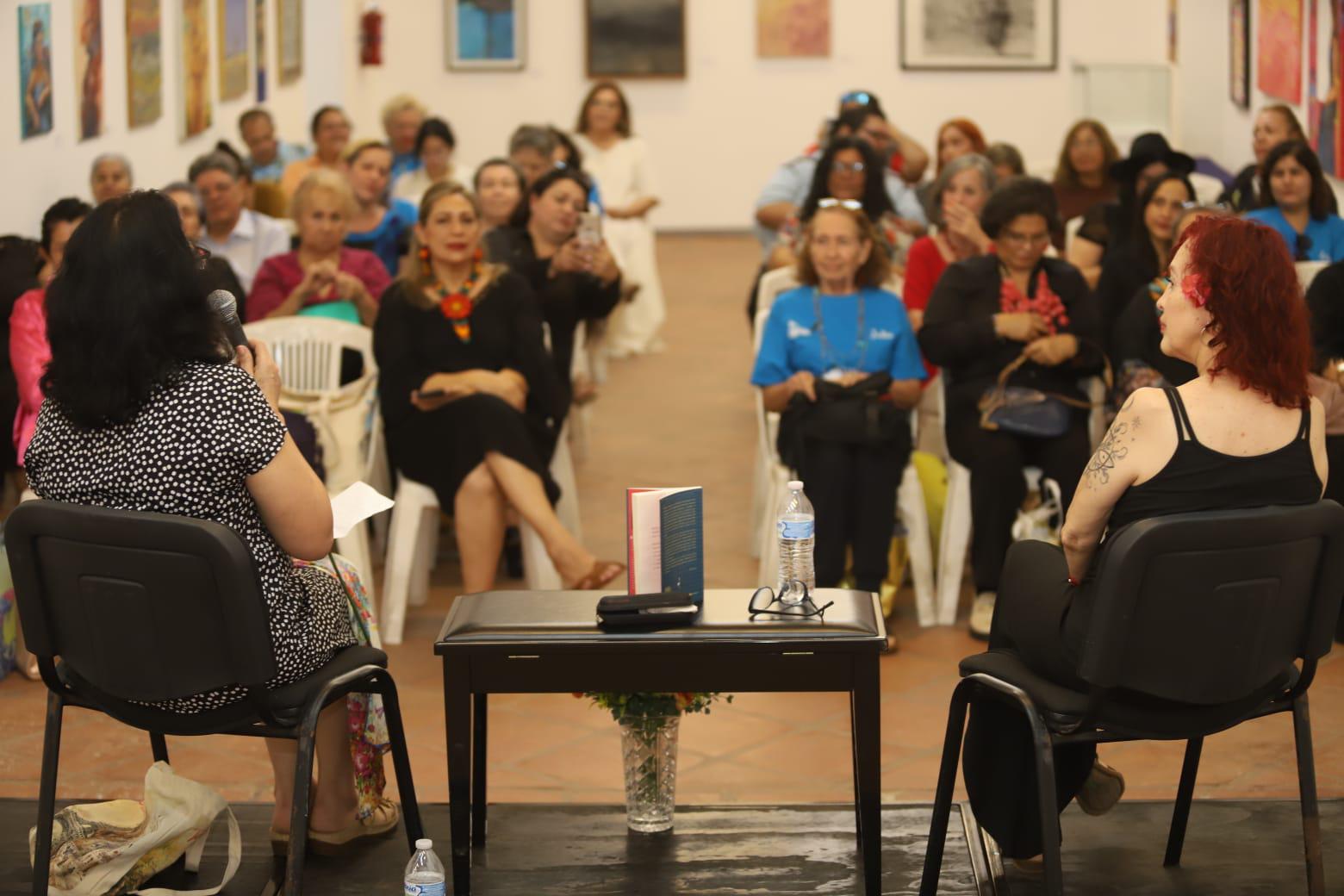 $!En la obra, la escritora honra la memoria de grandes mujeres que han trascendido en la literatura mexicana.