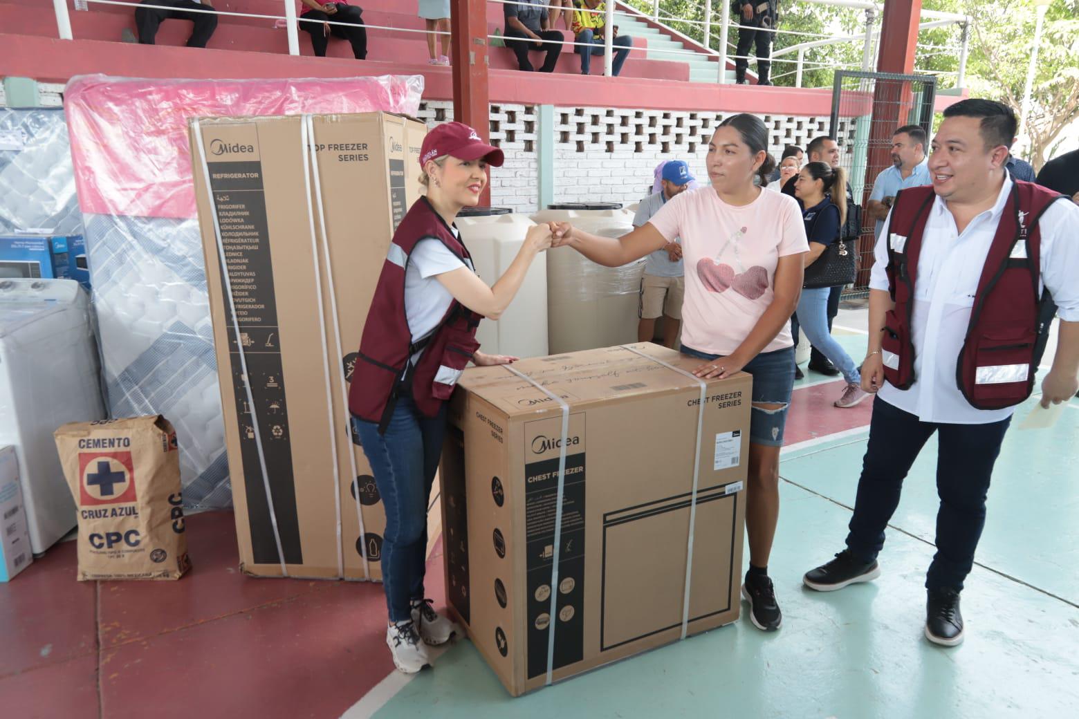 $!Entregan apoyos del programa ‘Peso a Peso del Bienestar’ en Villa Unión