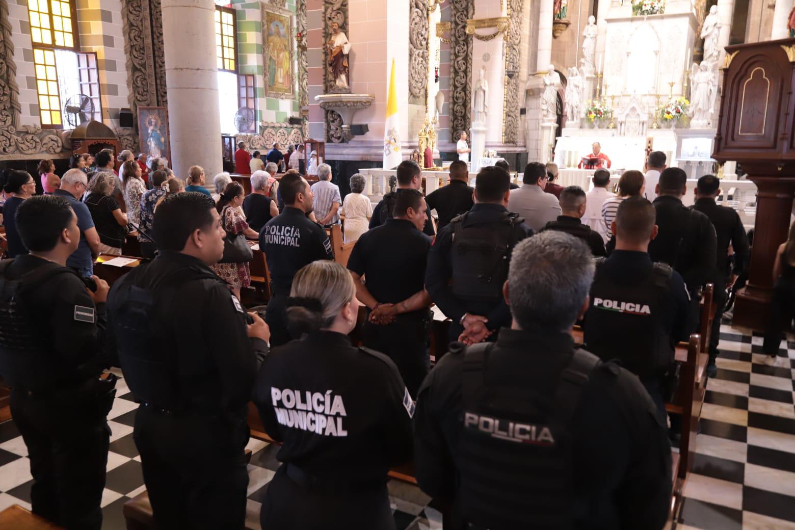 $!Celebran misa de acción de gracias por el Día del Policía en Mazatlán