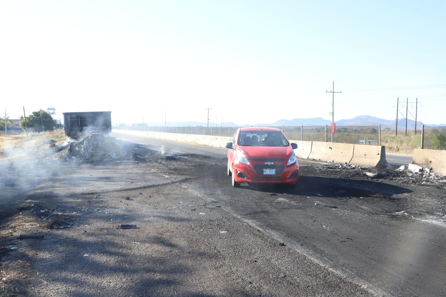 $!Así vive Sinaloa otras 15 horas de terror por réplica del Jueves Negro
