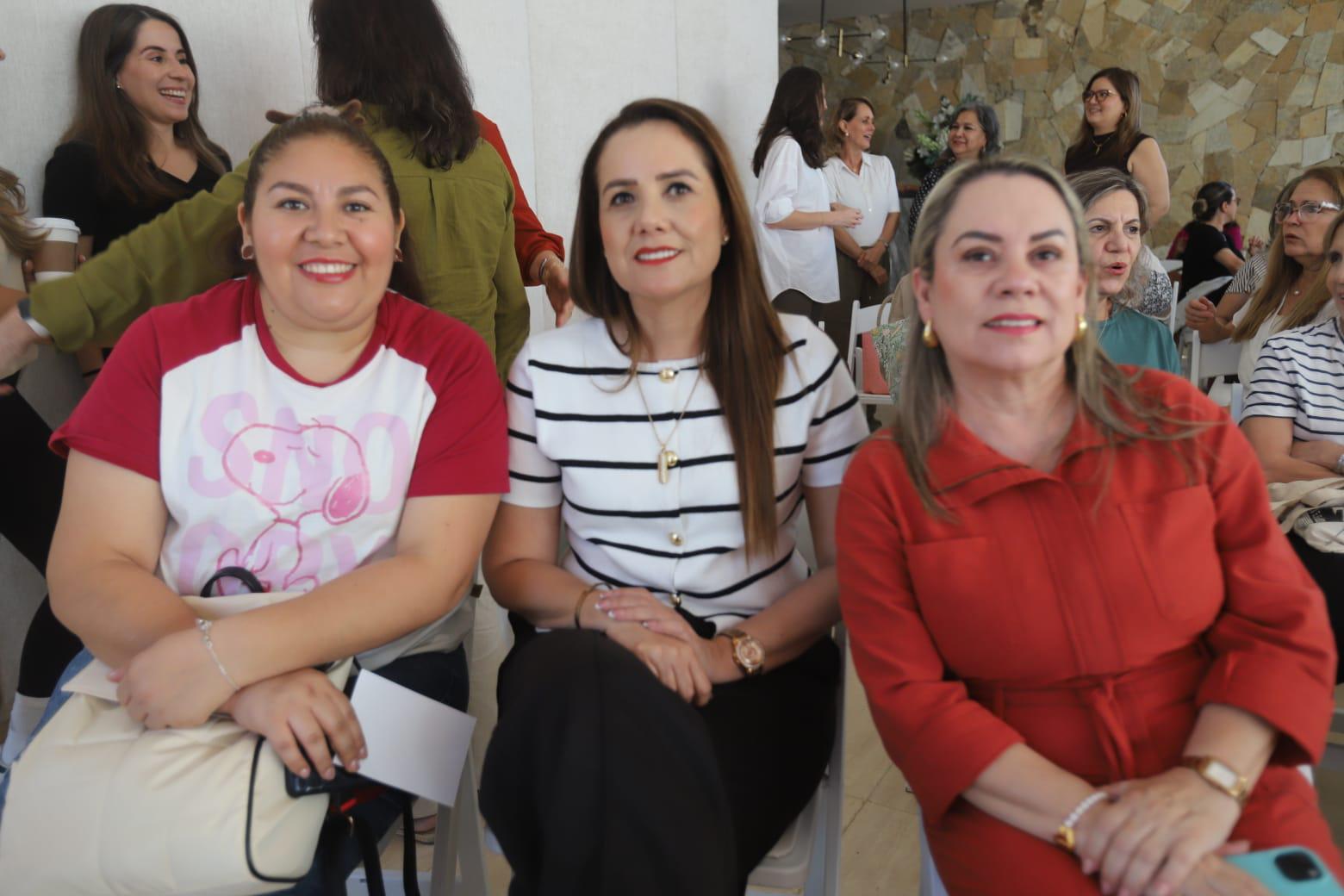 $!Amanda Aragón, Adriana Marrujo y Elva Aguirre.