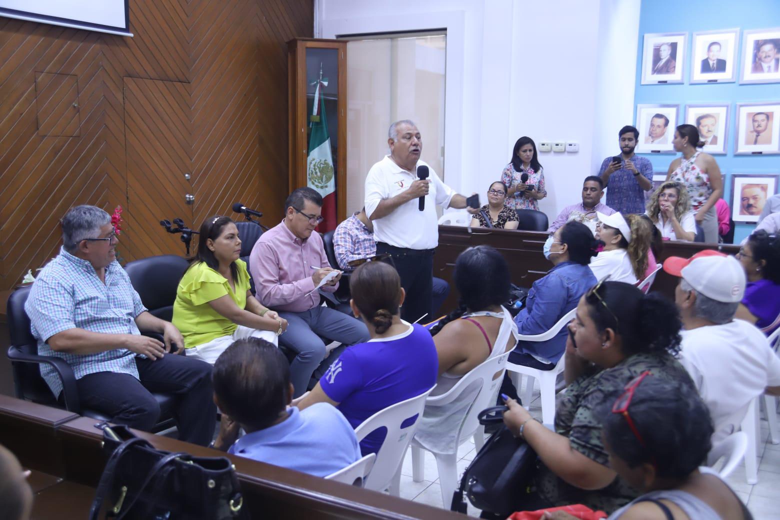 $!Se compromete Alcalde de Mazatlán a buscar reservas territoriales para desplazados