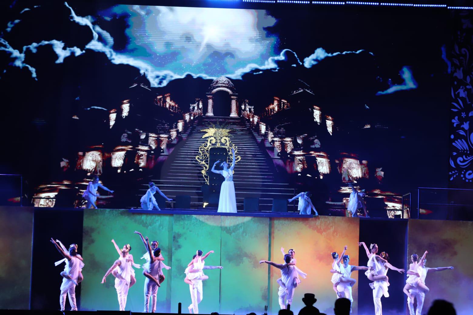 $!Carolina III es coronada como Reina del Carnaval Mazatlán 2024