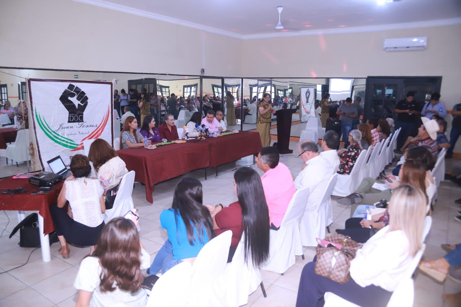 $!Juan Torres asegura que no buscará la Alcaldía de Mazatlán