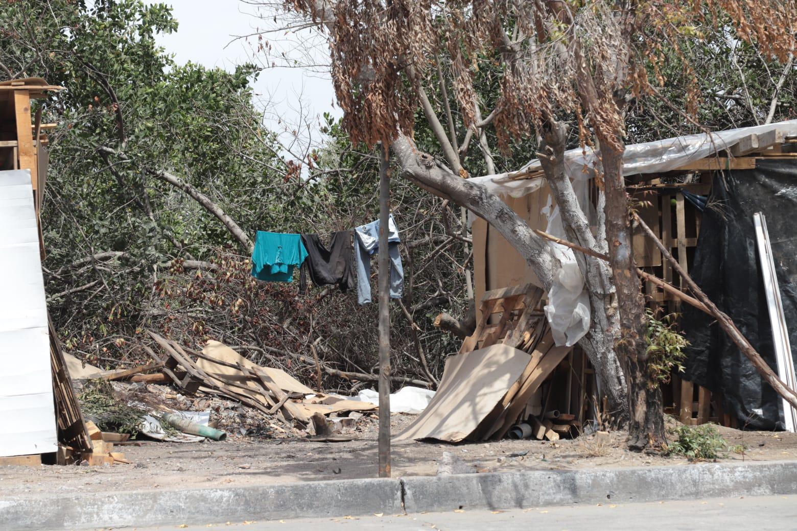 $!Invasión en Parque Bonfil continúa extendiéndose por varios terrenos del manglar
