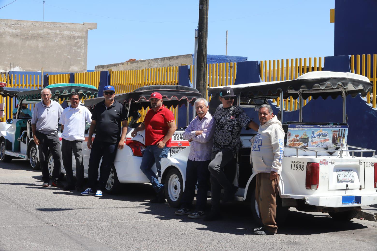 $!Dicen transportistas de Mazatlán que pierden pasaje si no traen música