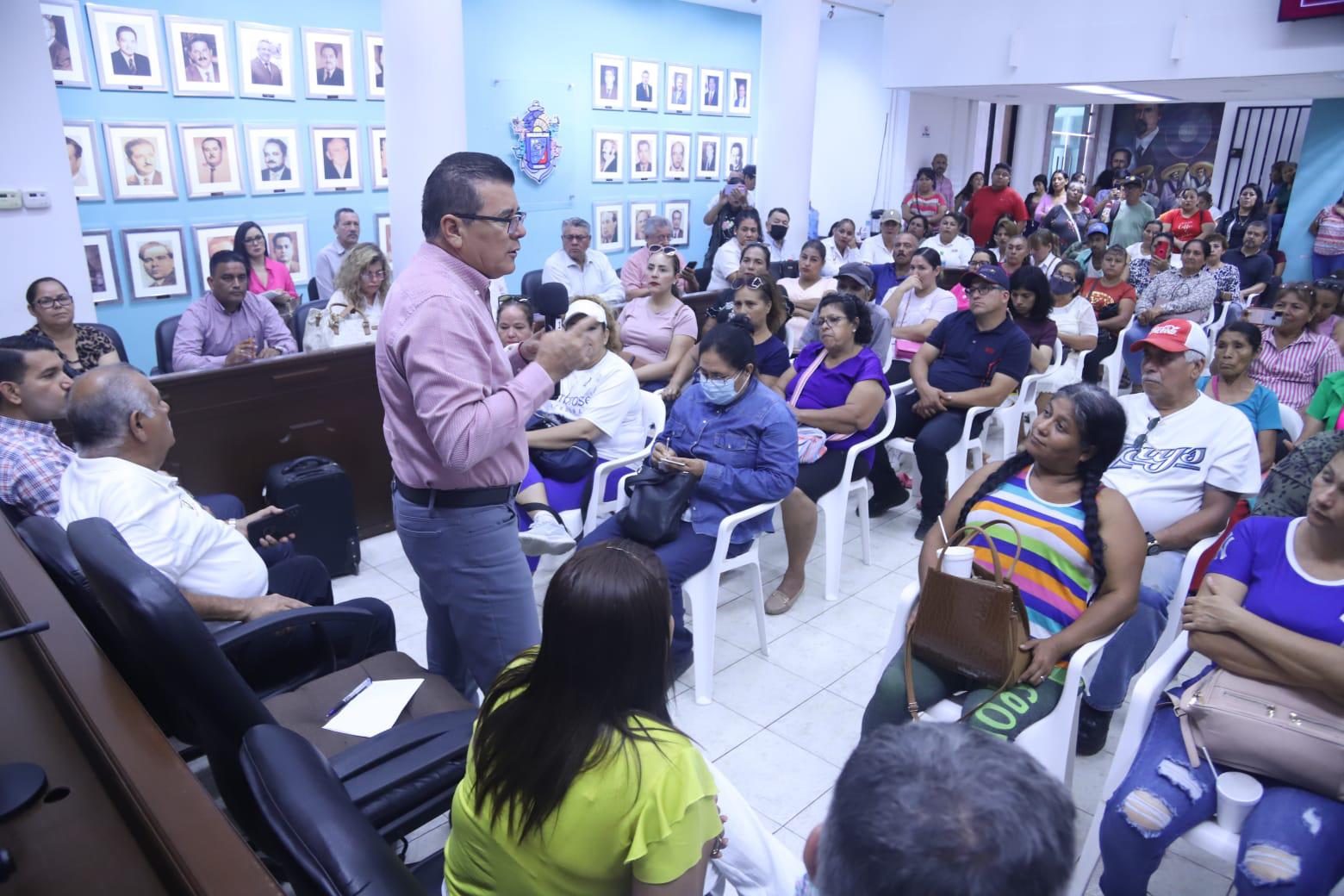 $!Se compromete Alcalde de Mazatlán a buscar reservas territoriales para desplazados