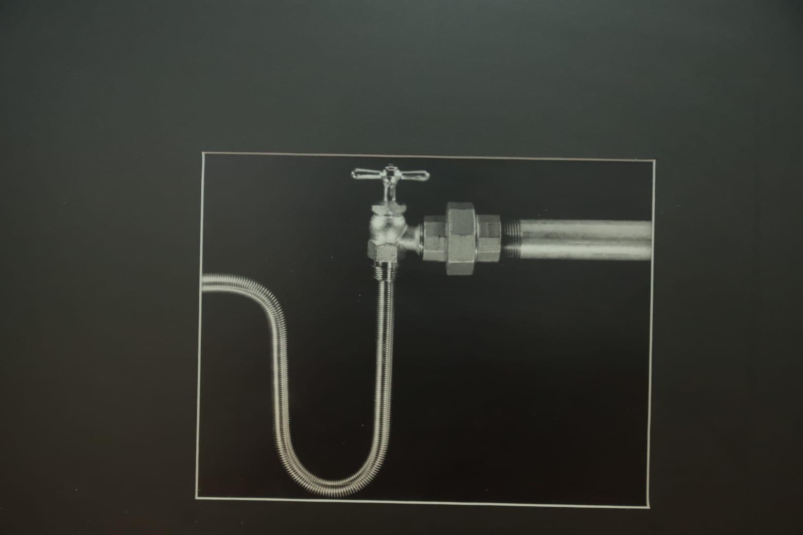 $!La muestra se divide en tres secciones: La elocuencia de los objetos, Eros y Hojas de papel volando.