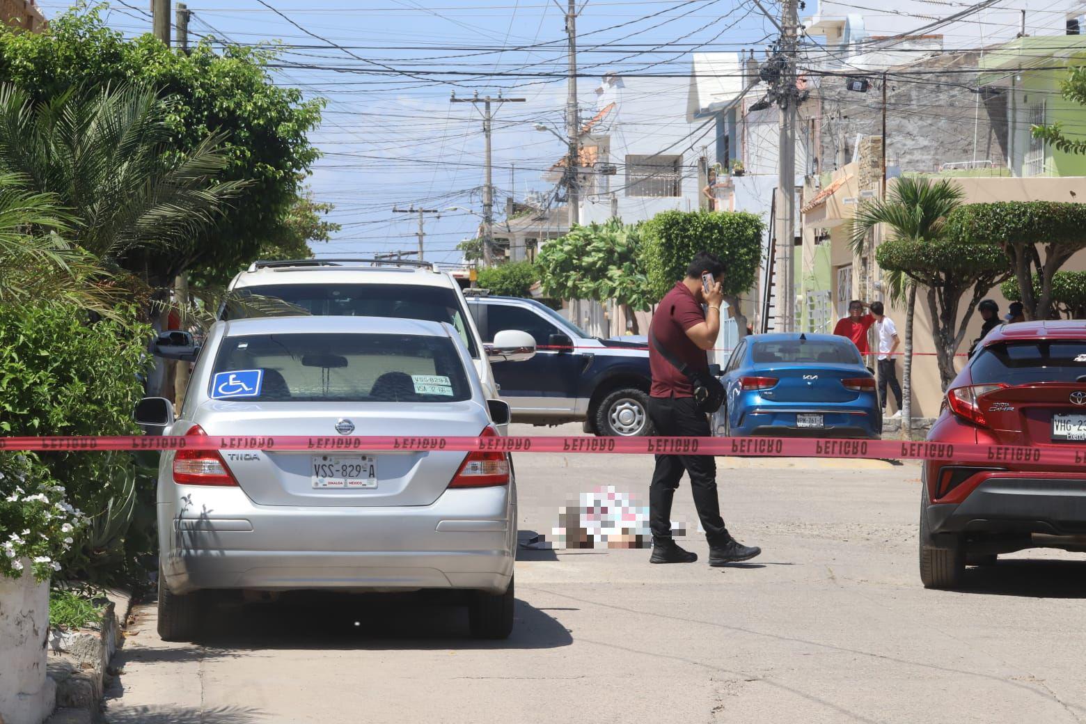 $!Asesinan a Óscar Javier en el fraccionamiento Jacarandas de Mazatlán