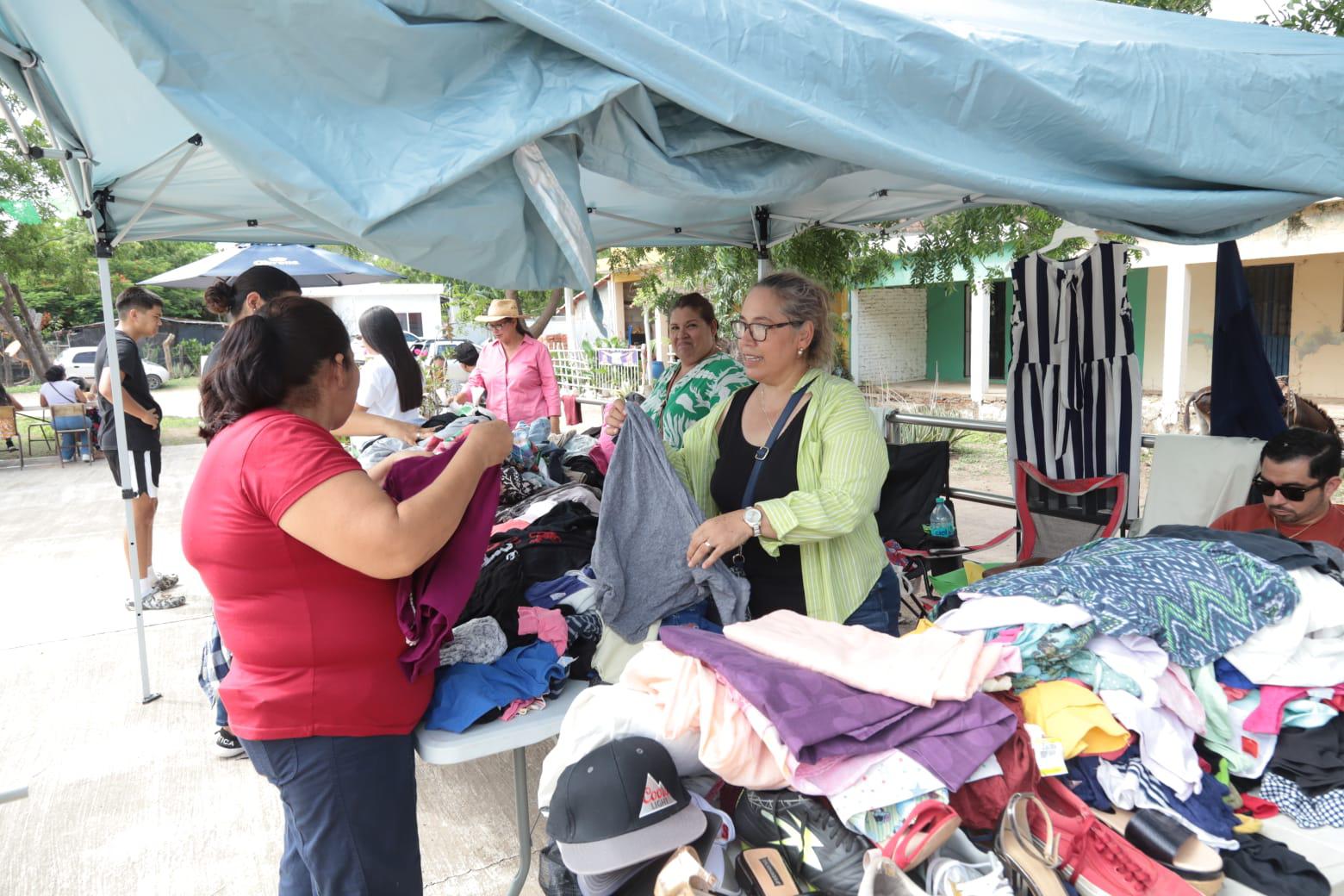 $!Celebran el primer Mercadito Campestre en Palmillas, en Mazatlán