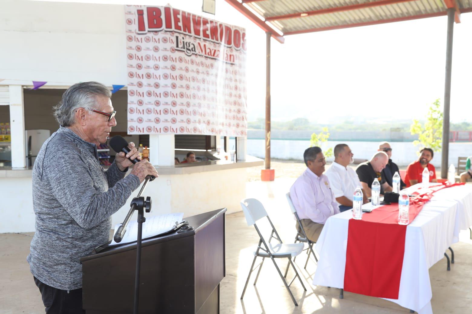 $!Liga Mazatlán reconoce a sus egresados ‘Canelo’ Canizales, Édgar Quintero y ‘Tyson’ Meza