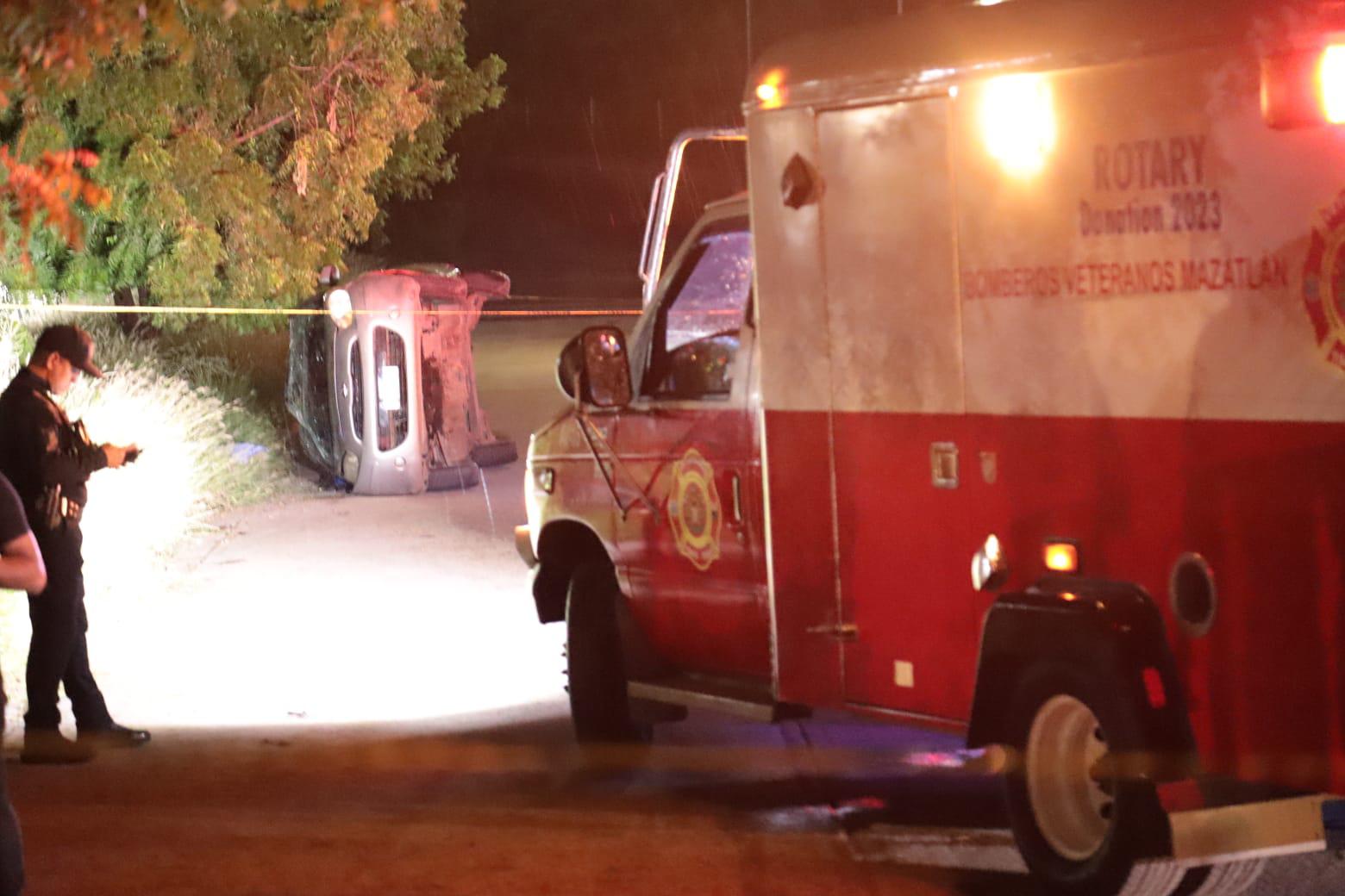 $!Niña de tres años pierde la vida en volcadura de auto en Mazatlán