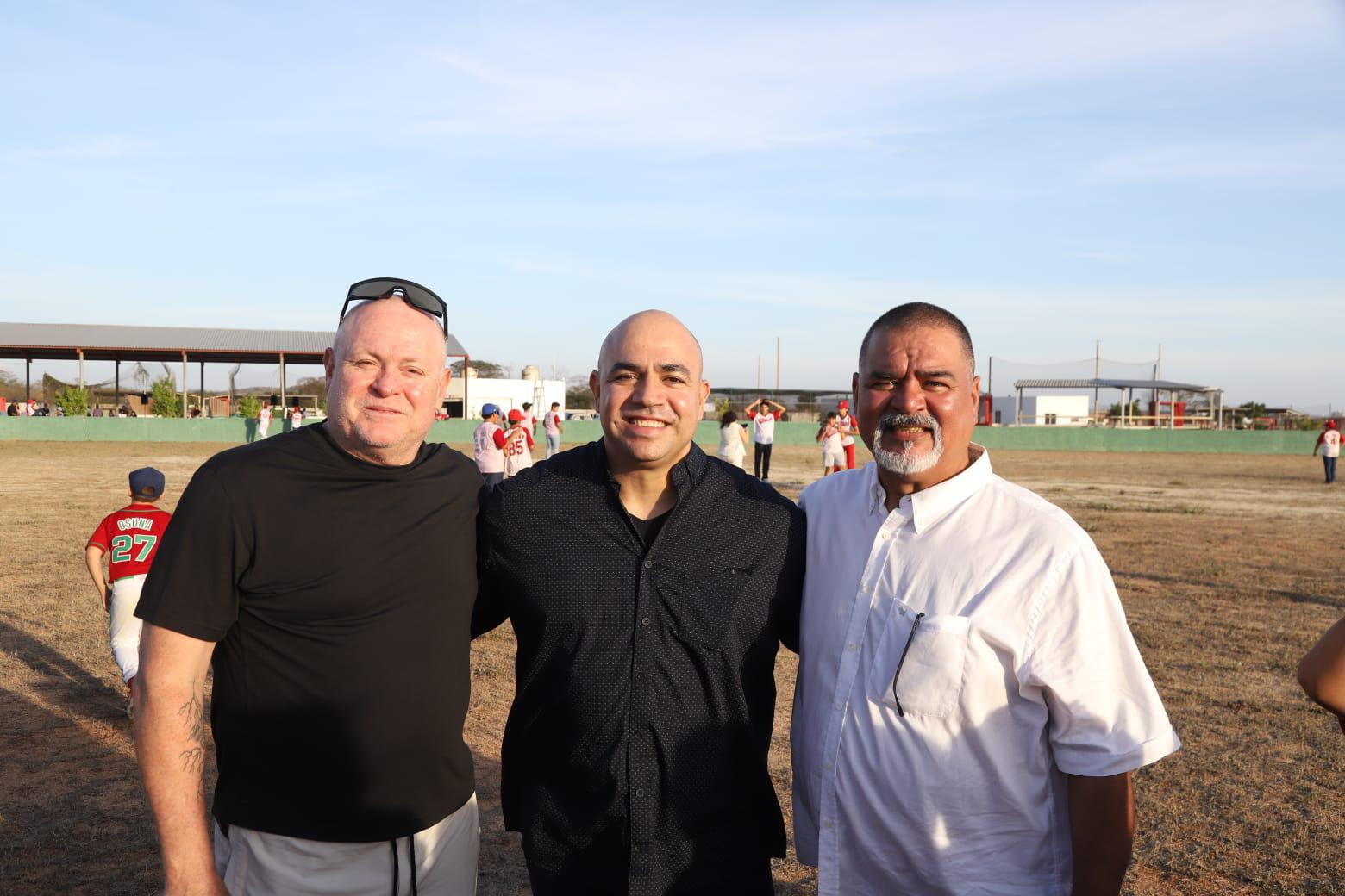 $!Liga Mazatlán reconoce a sus egresados ‘Canelo’ Canizales, Édgar Quintero y ‘Tyson’ Meza