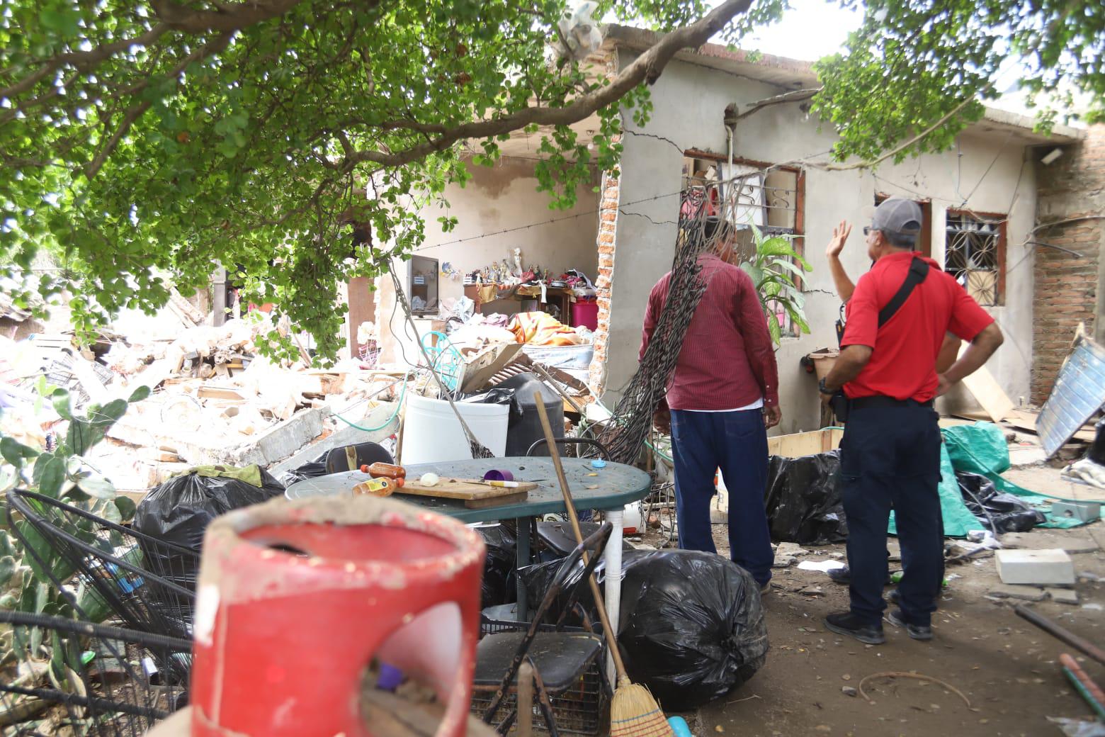 $!Pierde doña Rosa Isela su casa por segunda vez, ahora por una explosión