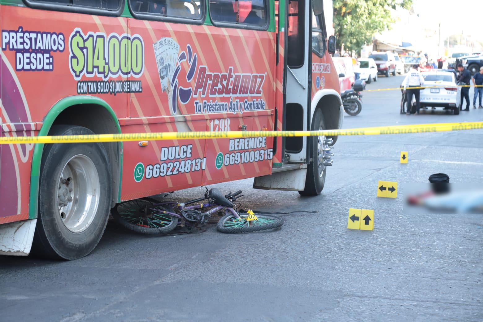 $!Cynthia muere arrollada por un camión urbano en la Juárez, en Mazatlán