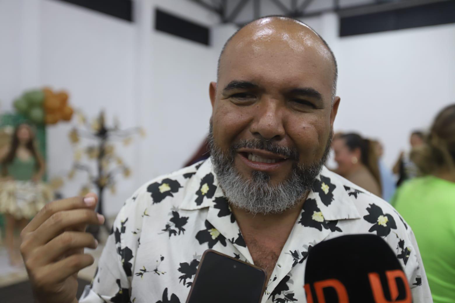 $!Impulsan el amor por la lectura con encuentro de lectores y escritores en Mazatlán
