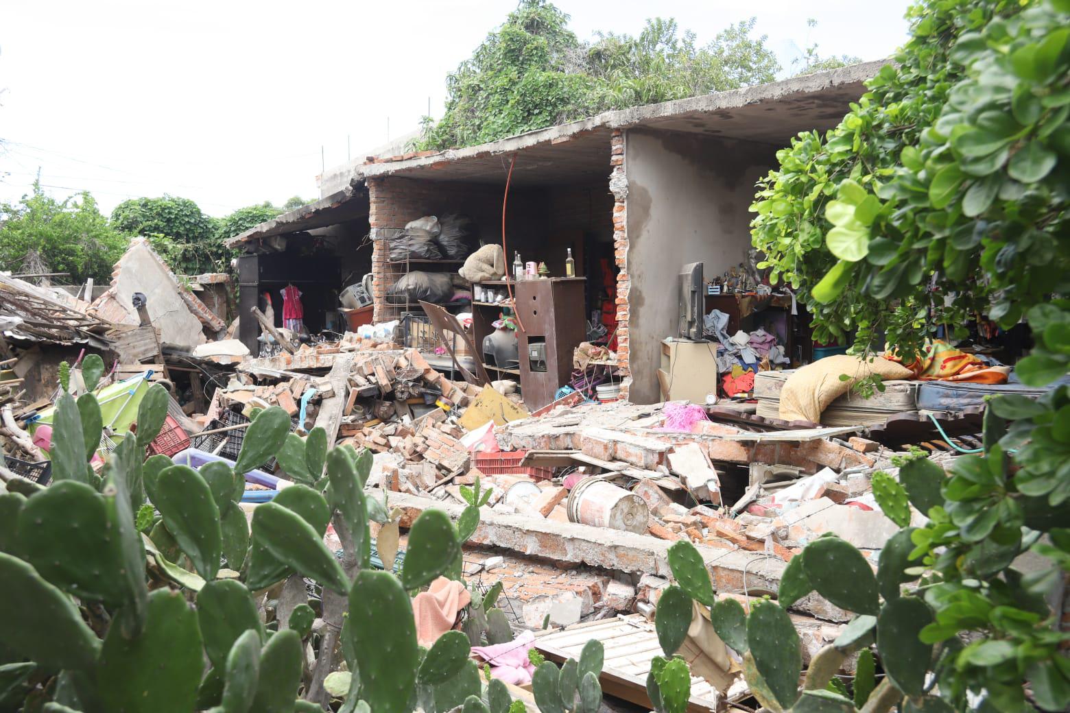 $!Pierde doña Rosa Isela su casa por segunda vez, ahora por una explosión