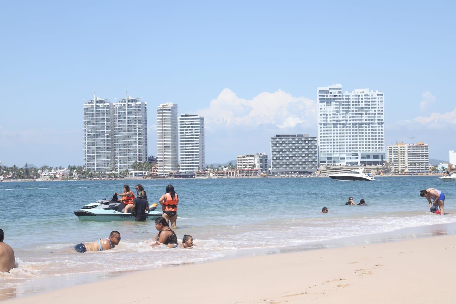 $!Disfrutan un domingo familiar en la Isla Venados