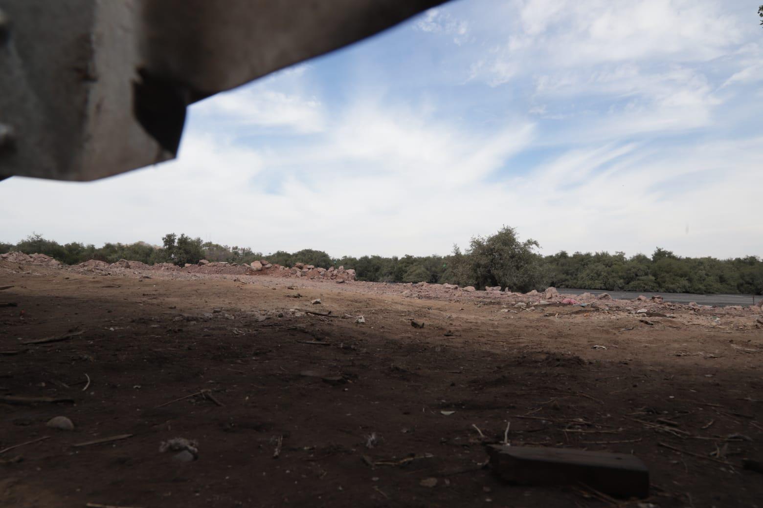 $!Invasión en Parque Bonfil continúa extendiéndose por varios terrenos del manglar