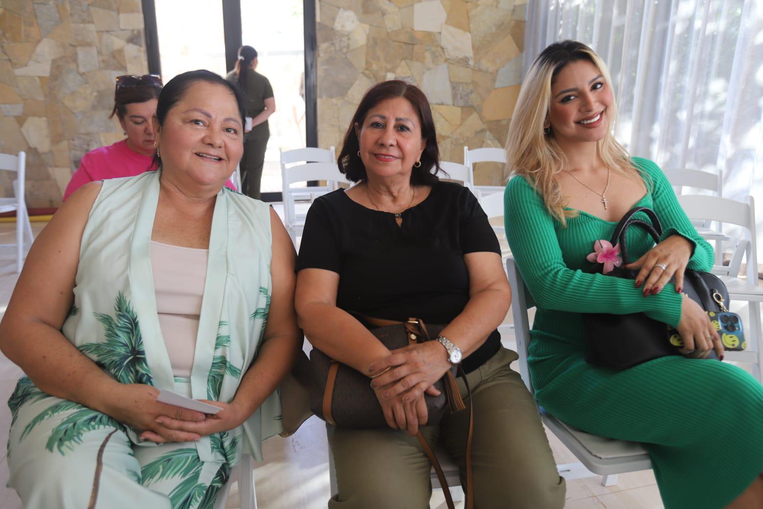 $!Alma de Malcampo, Yolanda Magaña y Francesca Negreros.