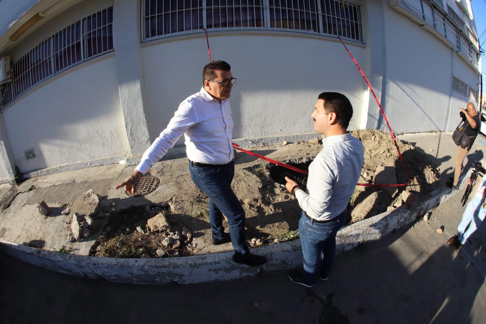 $!Rehabilitan colector Roosevelt; tubería de más de 50 años de antigüedad en Mazatlán