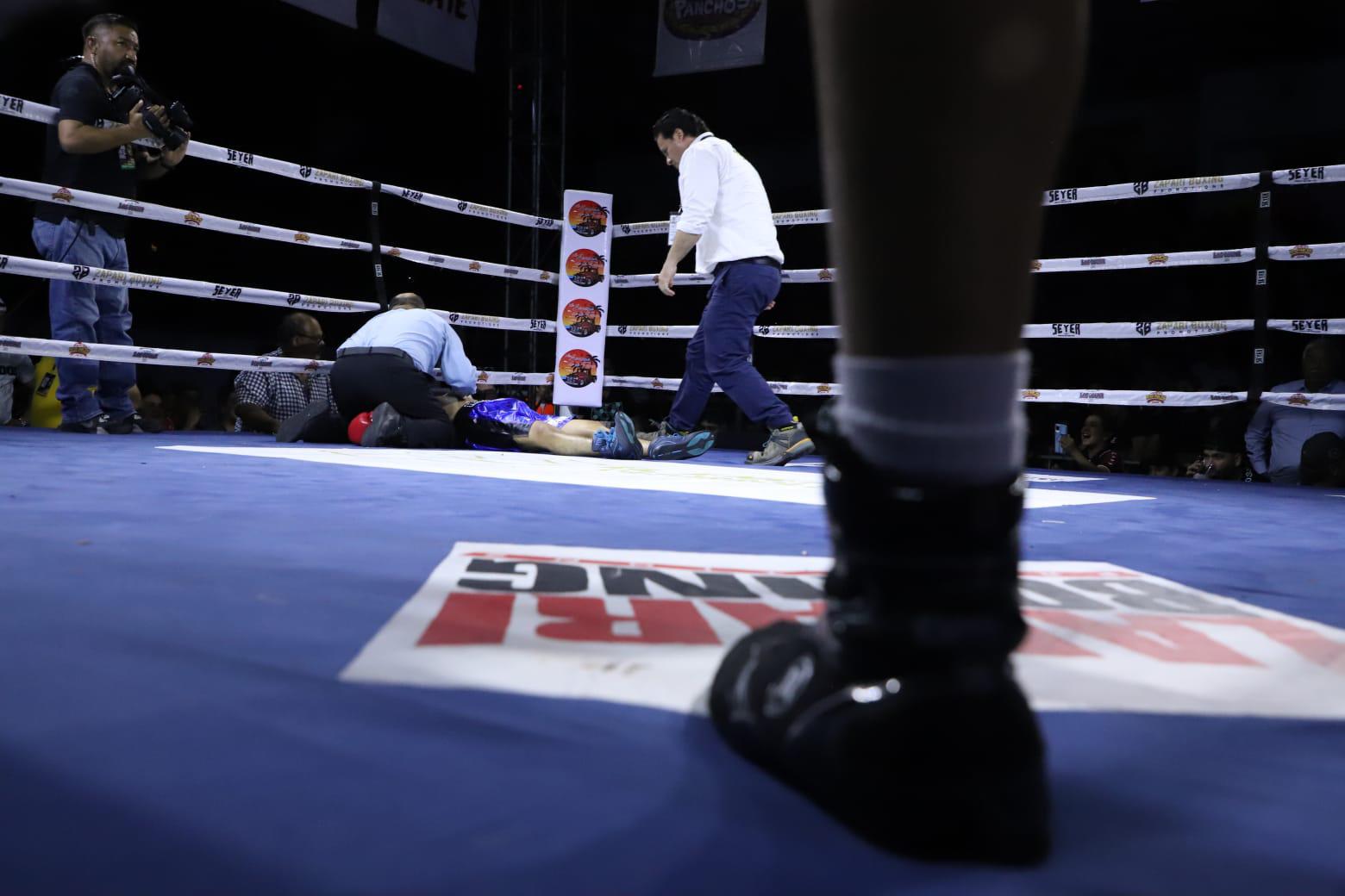 $!‘Veneno’ Aréchiga impone su sello en velada boxística Furia en el Ring