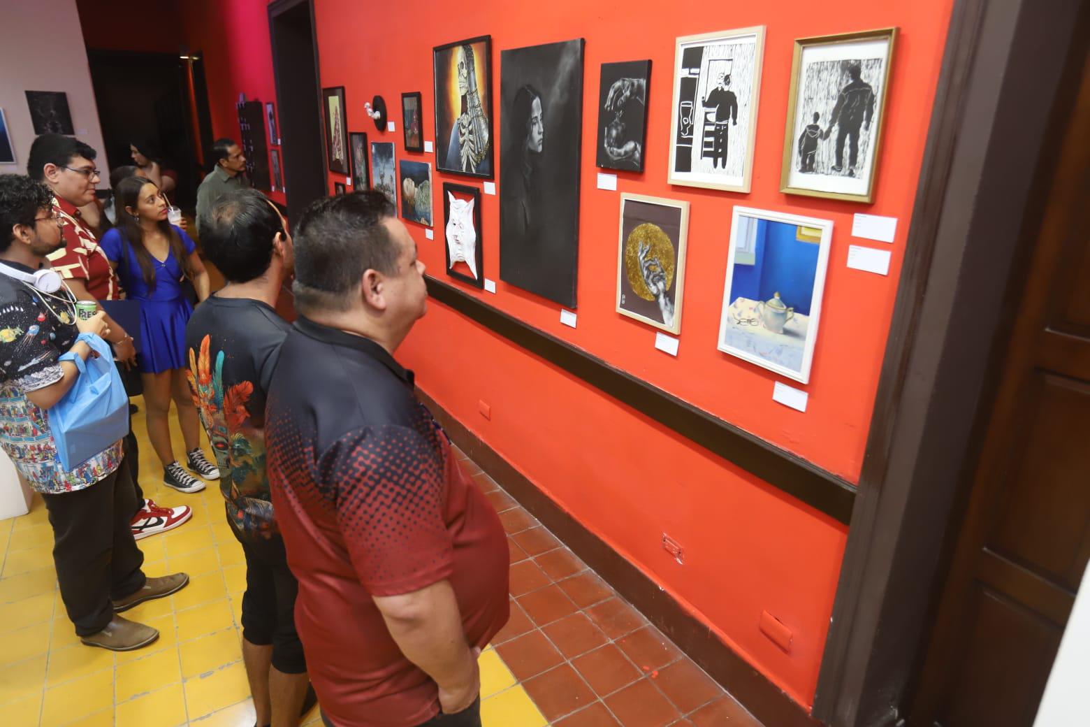 $!Los graduados compartieron con el público una selección de piezas elaboradas en distintas técnicas, formatos y temáticas.