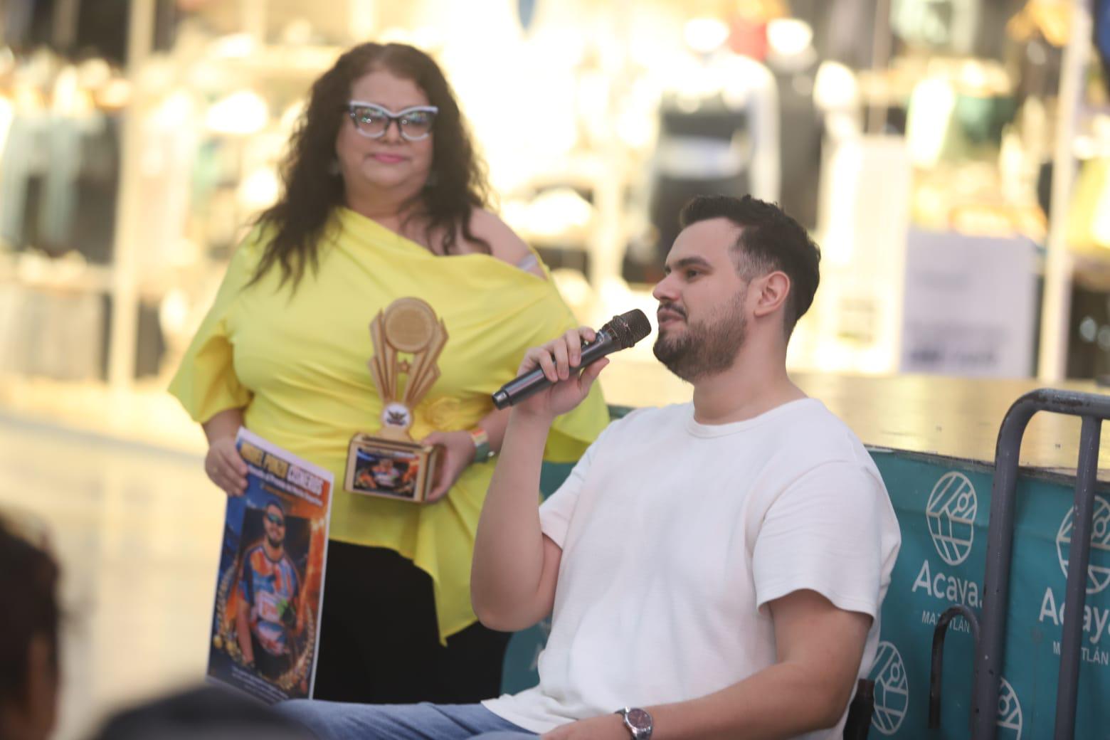 $!Entregan el Premio al Mérito Deportivo Isdika Inda Sports en Mazatlán