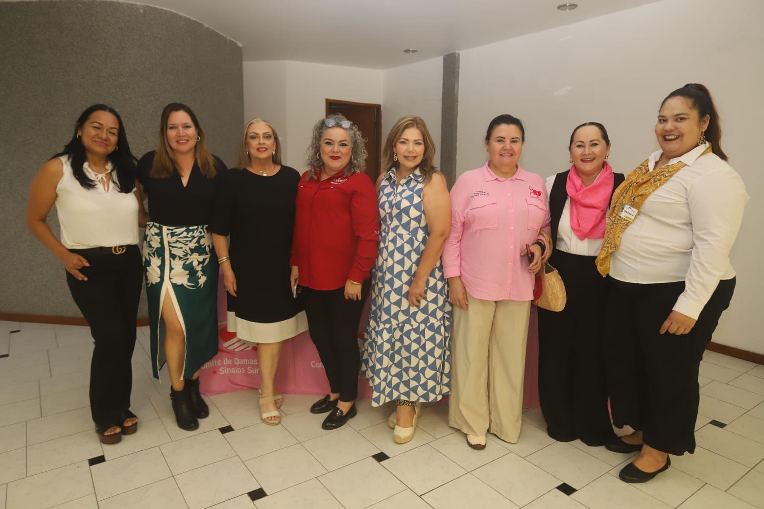 $!Inspira Ojeda Íñiguez a empresarias mazatlecas con conferencia sobre liderazgo femenino