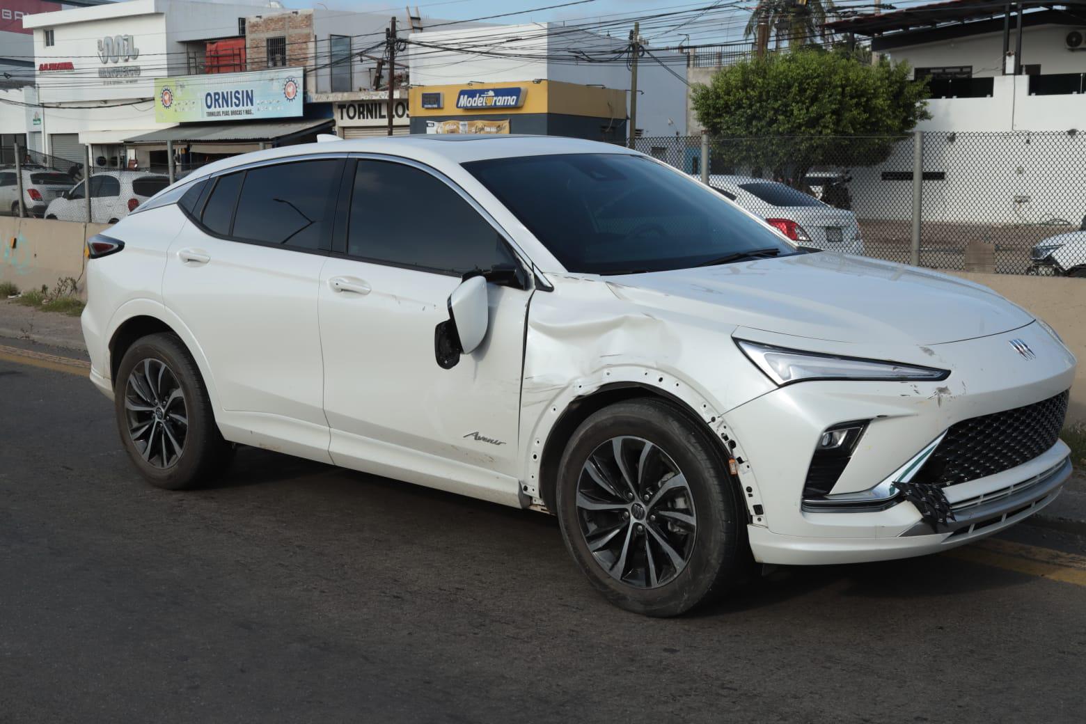 $!Ciclista muere arrollado por camioneta en el Libramiento Colosio de Mazatlán