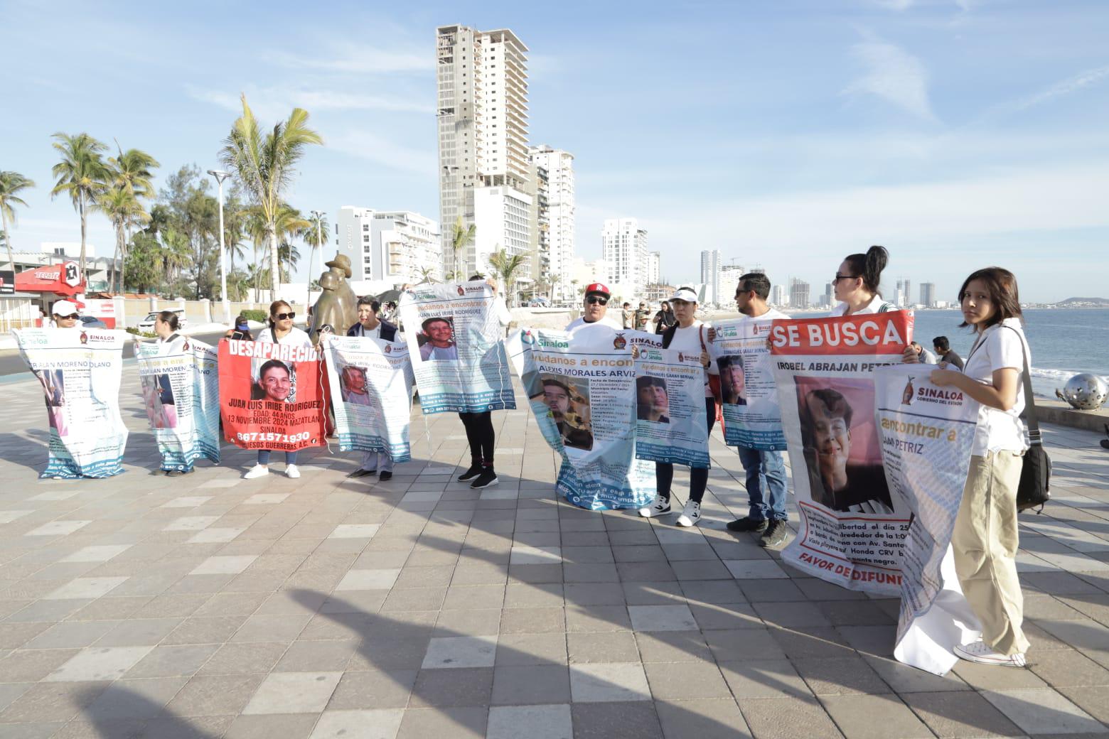 $!Al grito de ‘Con los niños No’, se une Mazatlán para exigir justicia por Gael y Alexander, muertos a balazos en Culiacán