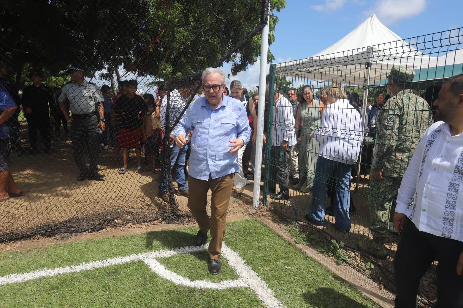 $!Inaugura Rocha Moya el Sendero de Paz en Santa Fe, en Mazatlán