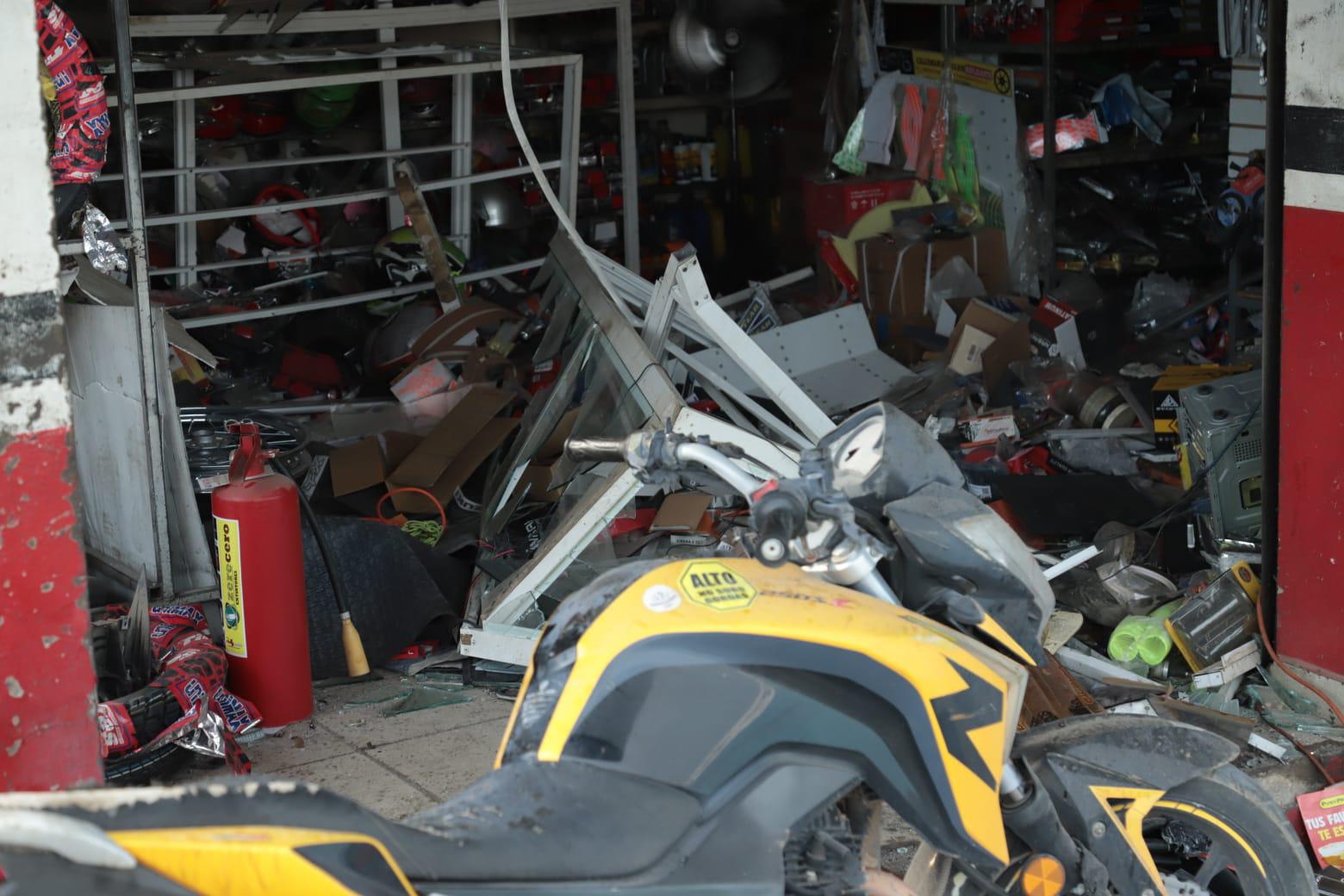 $!Explosión en taller de motos en Urías genera alarma y movilización de las autoridades