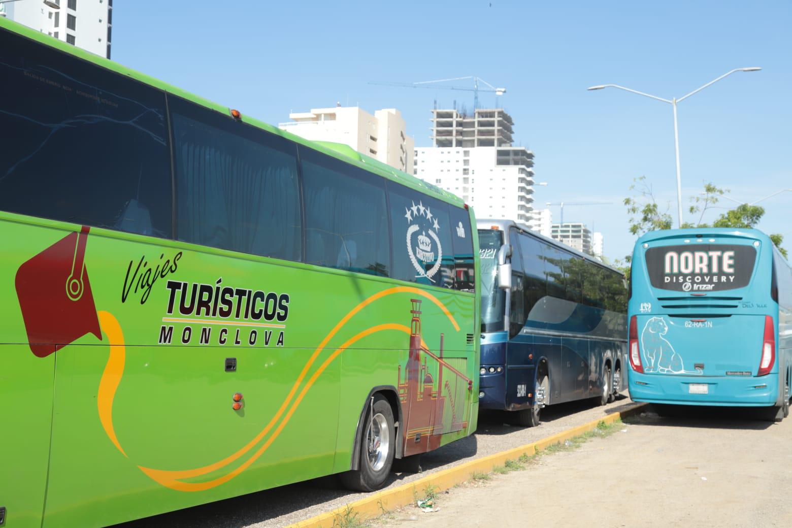 $!Charters oxigenan de turistas nacionales el fin de semana de Mazatlán