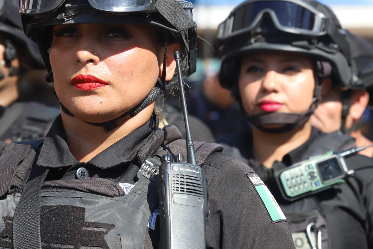 $!Mazatlán entrega 850 uniformes tácticos a policías municipales