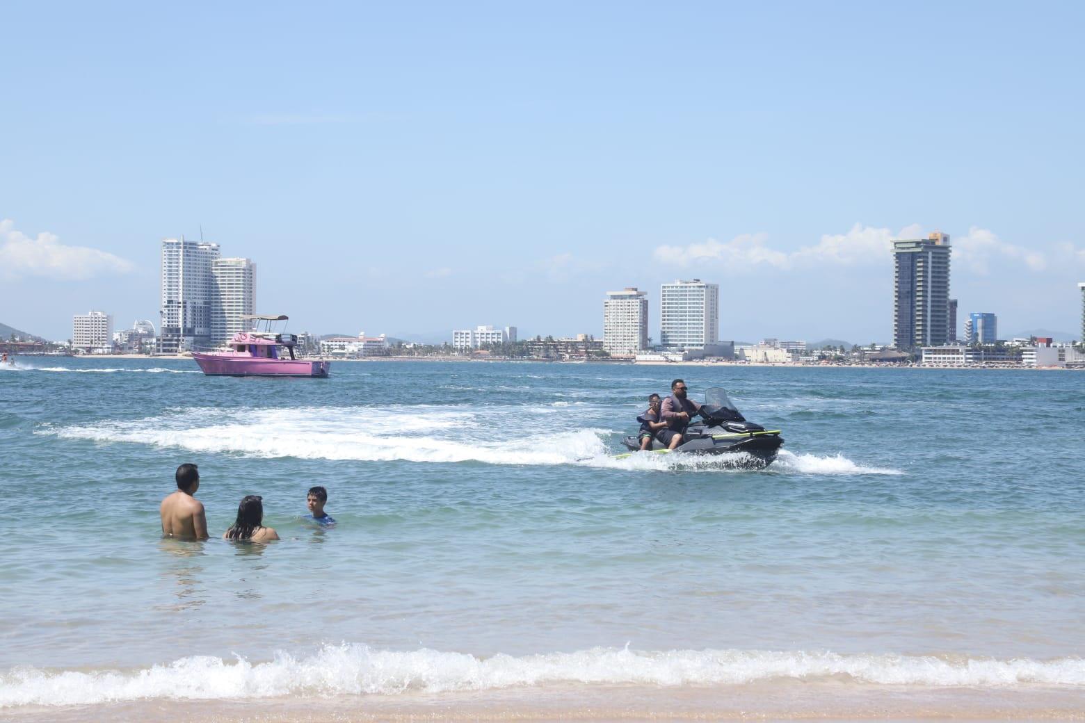 $!Disfrutan un domingo familiar en la Isla Venados