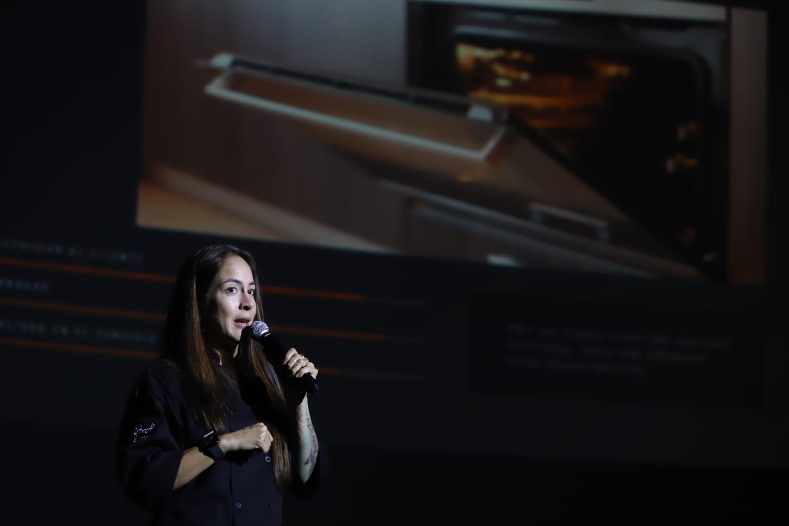 $!Comparte la chef Carolina Zataráin su experiencia en el Congreso Gastronómico de Mazatlán