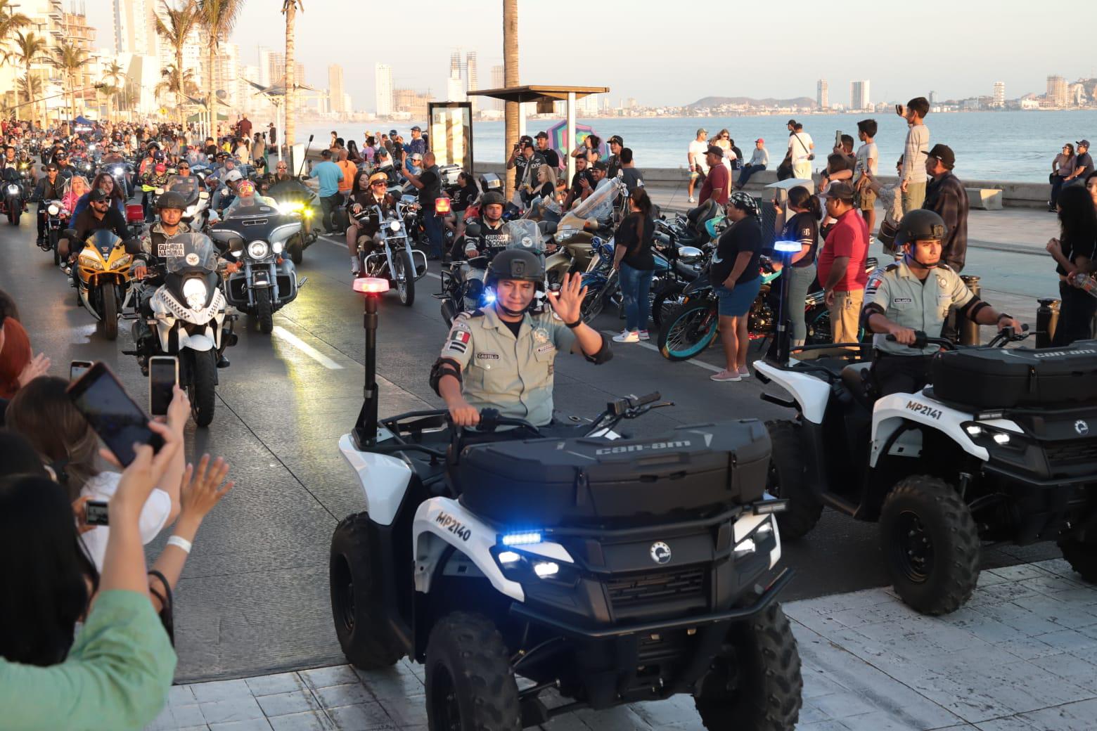 $!Recorren ‘caballos motorizados’ el malecón en el tradicional desfile de la Semana de la Moto