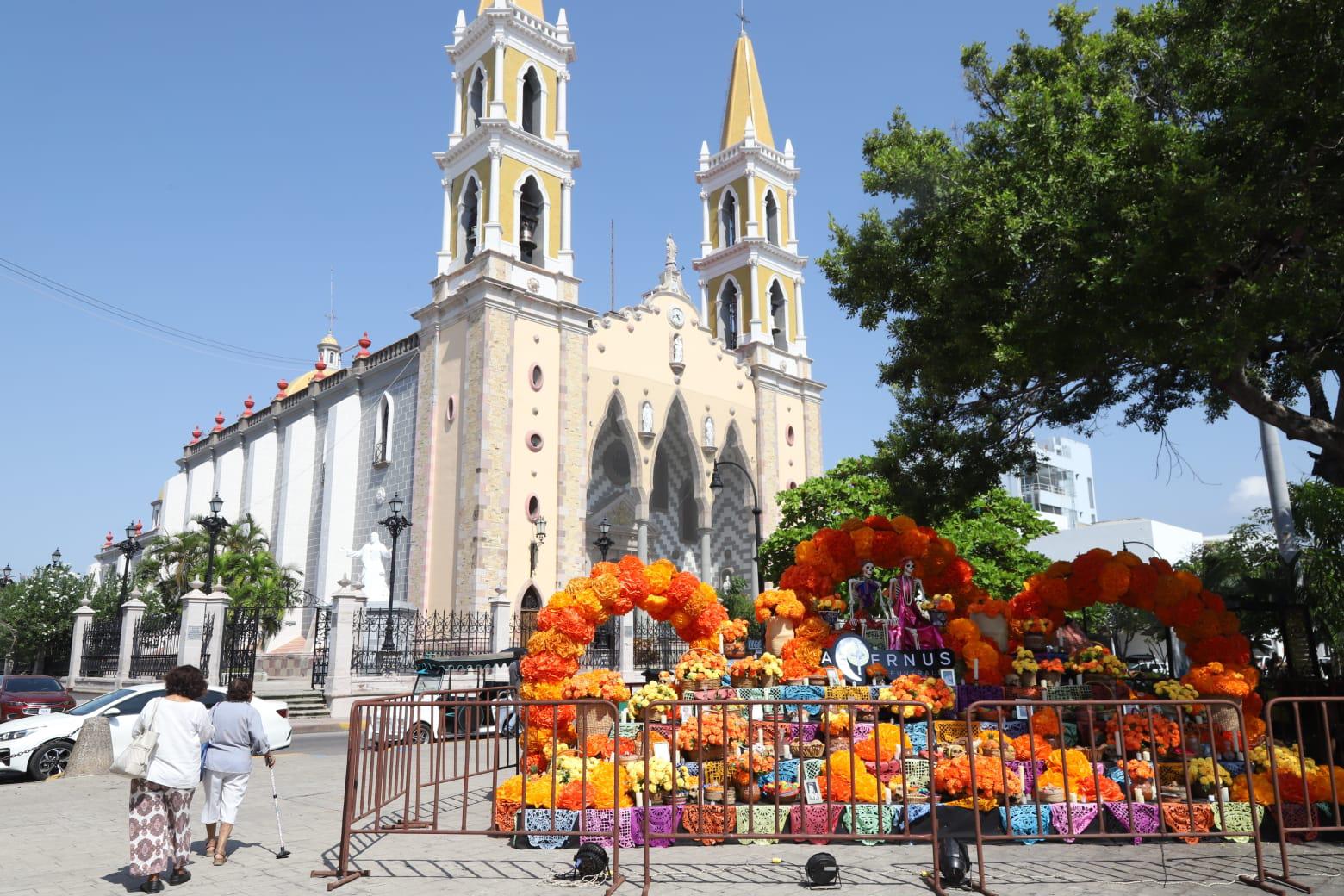 $!Celebraciones de Halloween y Día de Muertos reactivan turismo y economía en Mazatlán