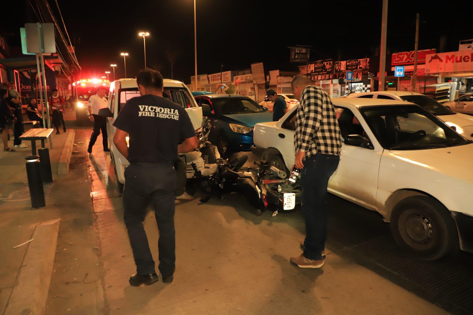 $!Conductor en estado de ebriedad provoca carambola en Mazatlán