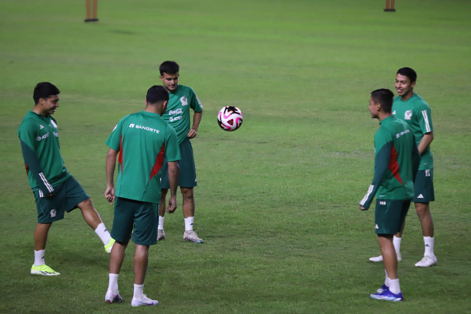 $!La Selección Mexicana Sub 23 ya entrena en el Estadio El Encanto