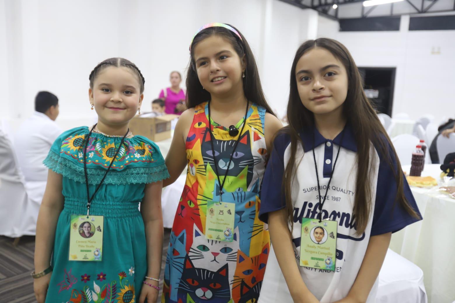 $!Carmen María Piña, Noelia Vega Covarrubias y Analy Marisol Vergara.