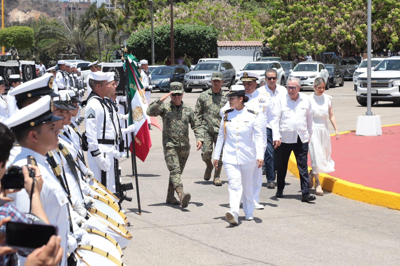 $!Celebran en Mazatlán el 83 aniversario del Día de la Marina